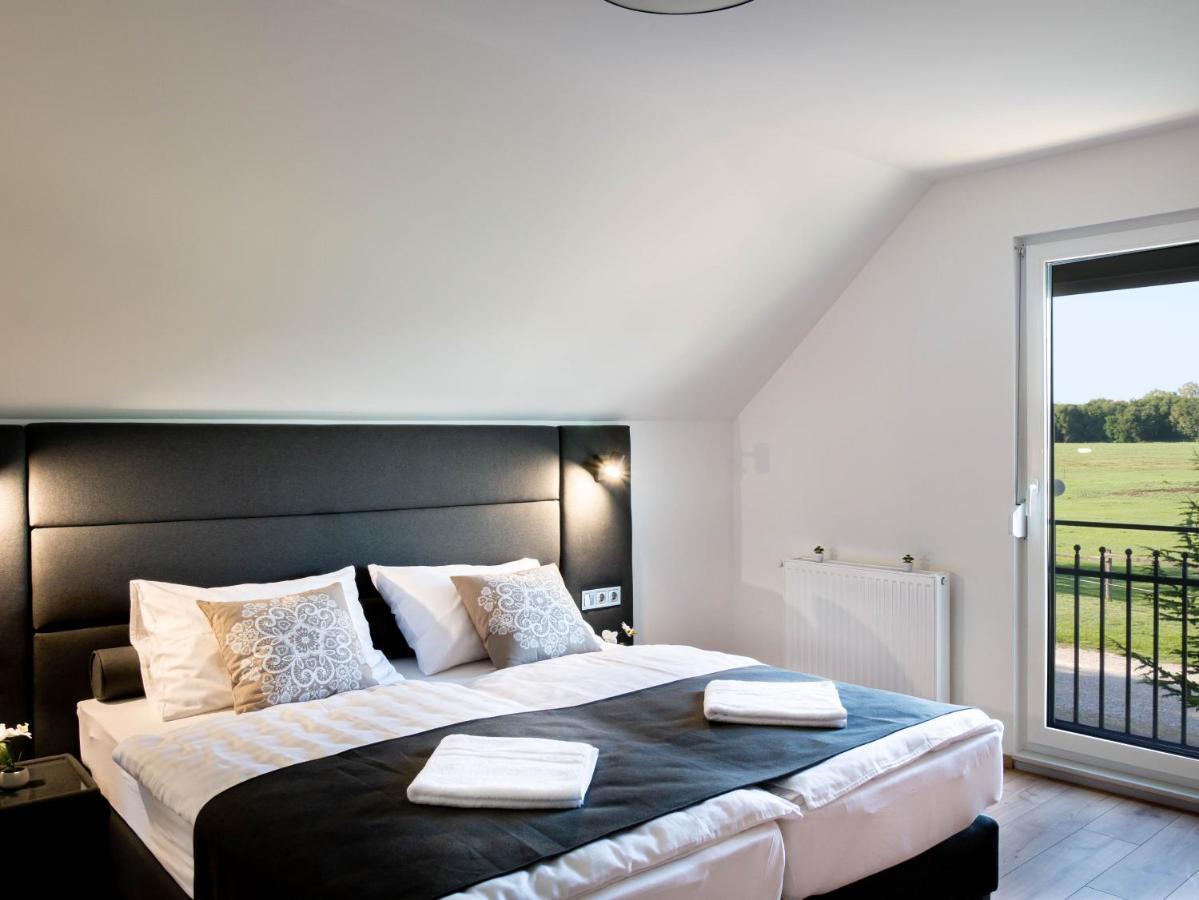 Ugo Apartman Halászi Extérieur photo